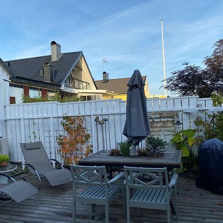 B&B Bland Ormbunkar Och Rosor Falkenberg Luaran gambar